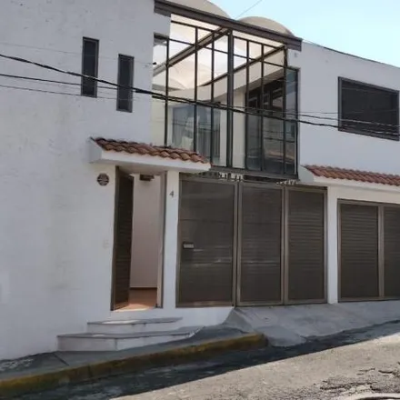 Rent this 5 bed house on Calle Bogotá in Colonia Santa Cruz Acatlán, 53580 Ciudad Satélite