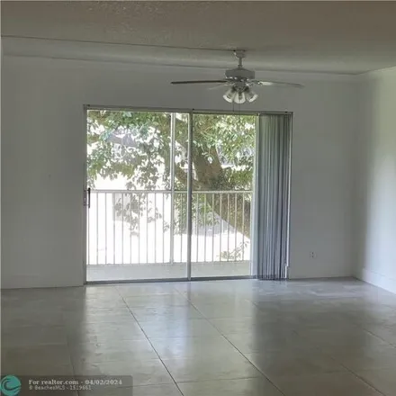 Image 7 - 8499 Forest Hills Drive, Coral Springs, FL 33065, USA - Condo for sale