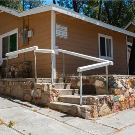 Image 5 - 693 Forest Shade Road, Crestline, CA 92325, USA - House for sale
