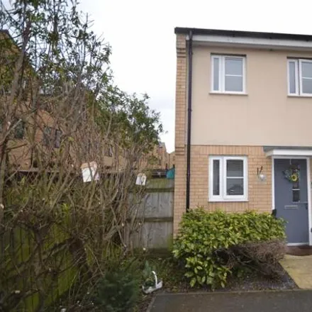 Buy this 2 bed house on The Mayflower in High Street North, Dunstable