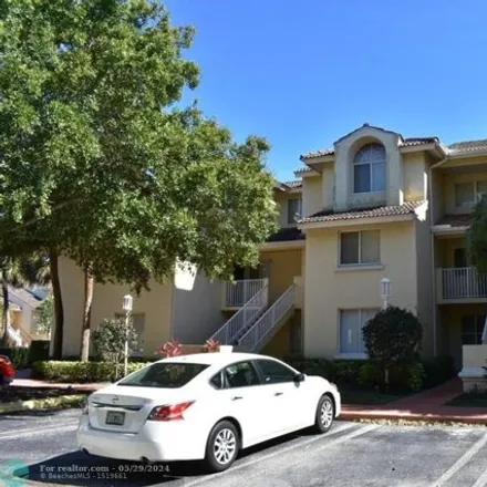 Rent this 2 bed condo on 3202 Glenmoor Dr Unit 3202 in West Palm Beach, Florida