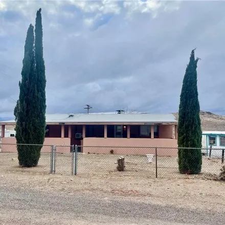 Buy this studio apartment on 16155 Tom White Drive in Dolan Springs, Mohave County