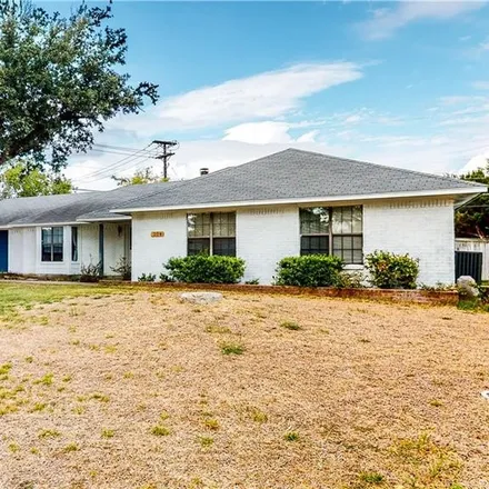 Buy this 3 bed house on 388 Taylor Drive in Temple, TX 76502