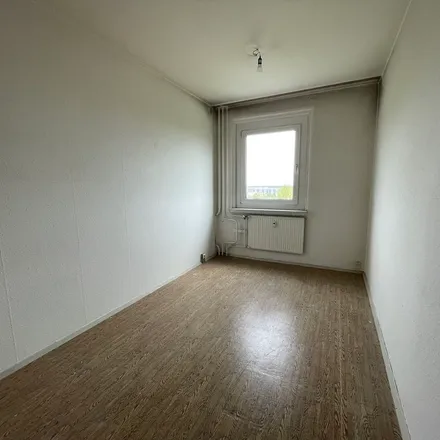 Image 2 - Wörlitzer Straße, 12689 Berlin, Germany - Apartment for rent
