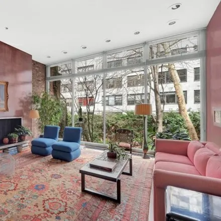 Image 8 - 419 East 50th Street, New York, NY 10022, USA - Townhouse for sale
