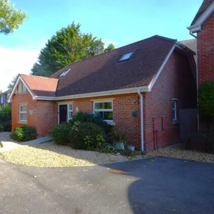Buy this 3 bed house on Sassoon Close in Stratford-sub-Castle, SP2 9LR
