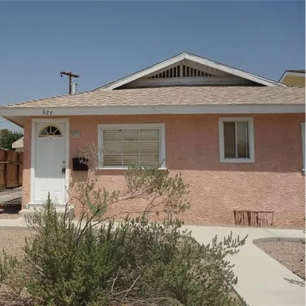 Rent this 1 bed duplex on 627 Utah Street in Boulder City, NV