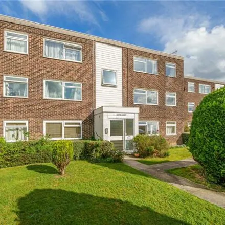 Image 7 - White Court, 7-12 Thornton Close, Guildford, GU2 9XE, United Kingdom - House for sale