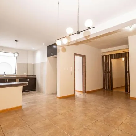 Rent this 3 bed apartment on Arreglos de todo tipo in Ignacio Asin, 170103