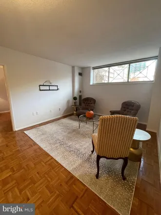 Image 3 - Solaire Bethesda Apartments, 7077 Woodmont Avenue, Bethesda, MD 20815, USA - Condo for sale