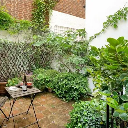 Image 5 - 24 St. Leonard's Terrace, London, SW3 4QG, United Kingdom - Townhouse for sale