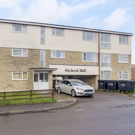 Rent this 2 bed apartment on Hawthorn Grove in Trowbridge, BA14 0JE
