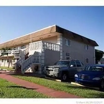 Rent this 2 bed condo on 2903 Taylor Street in Hollywood, FL 33020