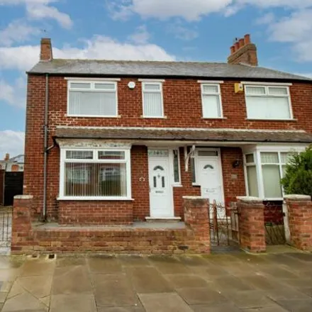 Buy this 3 bed duplex on York Road in Middlesbrough, TS5 6LW