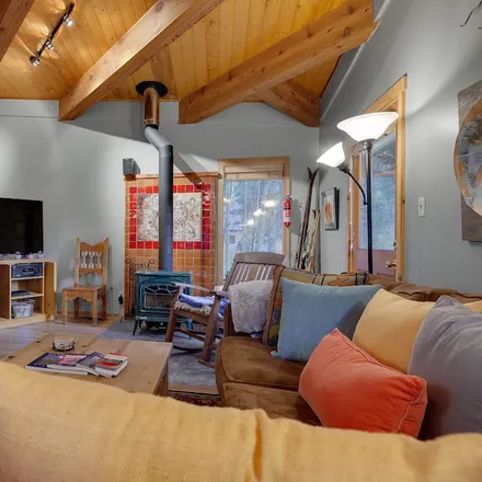 Rent this 4 bed house on Taos Ski Valley
