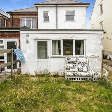 Image 2 - 15 Rosebery Road, Bournemouth, Christchurch and Poole, BH5 2JH, United Kingdom - Apartment for sale