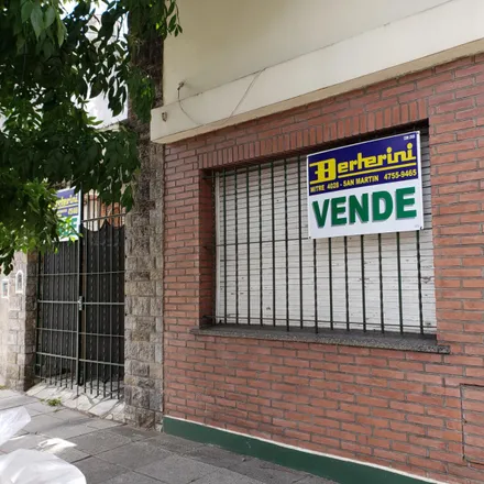 Buy this studio house on 81 - Emilio Morello 2747 in Villa Yapeyú, B1651 ATF San Andrés