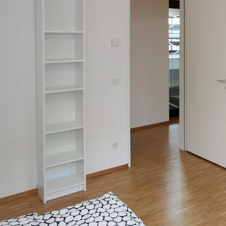 Rent this 4 bed room on Fleethaus in Schellerdamm 2, 21079 Hamburg