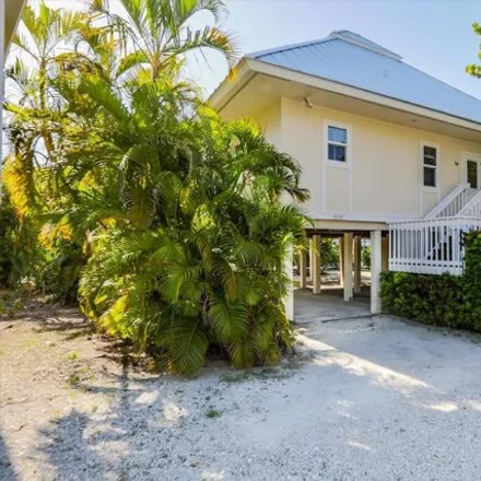 Buy this 3 bed house on Sandpiper Court in Captiva, Lee County