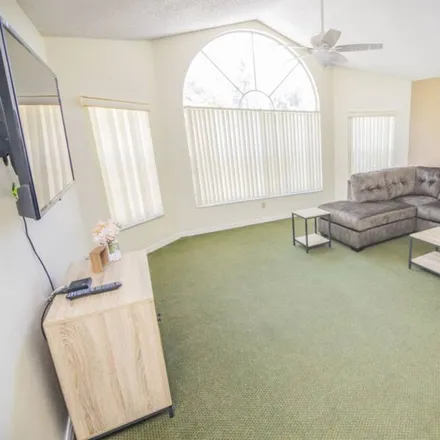 Rent this 3 bed apartment on Kissimmee