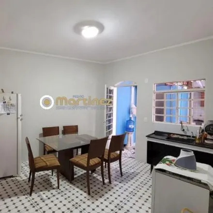 Buy this 2 bed house on Rua Vicente Celestino in Jardim Paraventi, Guarulhos - SP
