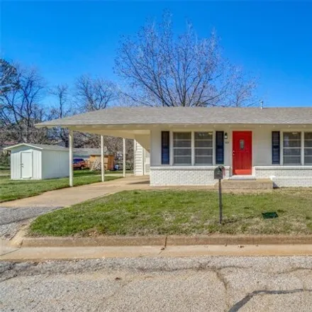 Buy this 3 bed house on 523 South Eddy Avenue in Denison, TX 75020