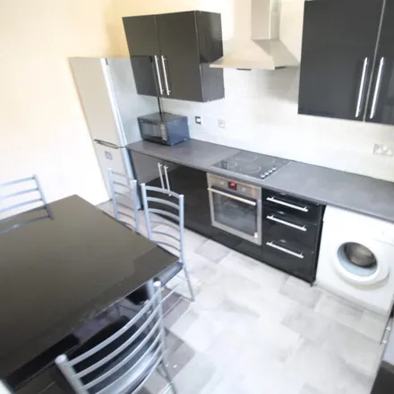 Rent this 4 bed house on Broomfield Terrace in Leeds, LS6 3DH