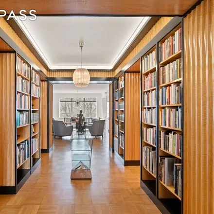 Image 6 - 870 5th Avenue, New York, NY 10065, USA - Townhouse for sale