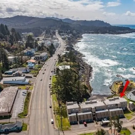 Buy this 2 bed condo on Harbor at Depoe Bay in Northwest Sunset Street, Depoe Bay