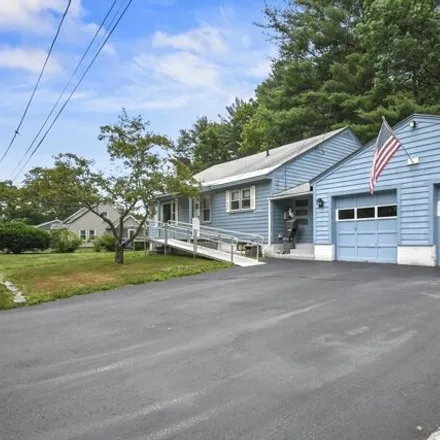 Image 3 - 8 Birch St, Ayer, Massachusetts, 01432 - House for sale