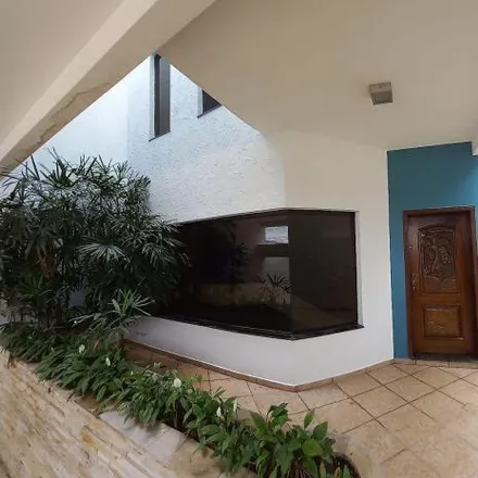 Buy this 3 bed house on Rua Orfanato 608 in Vila Prudente, Região Geográfica Intermediária de São Paulo - SP