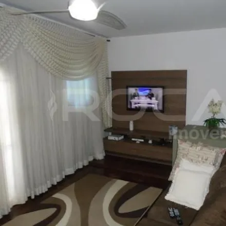Rent this 3 bed house on Avenida Doutor Teixeira de Barros in Vila Prado, São Carlos - SP