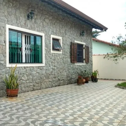 Buy this 5 bed house on Avenida Padre Anchieta in Jardim Marcia I, Peruíbe - SP