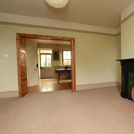 Image 7 - Longwell House, Bath Road, Bristol, BS30 9DX, United Kingdom - House for rent