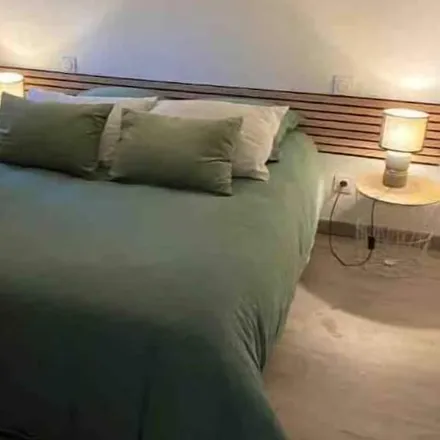 Rent this 1 bed house on 22490 Plouër-sur-Rance
