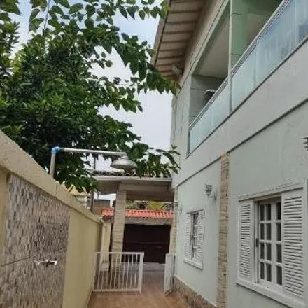 Buy this 4 bed house on Avenida Doutor Acúrcio Torres in Piratininga, Niterói - RJ