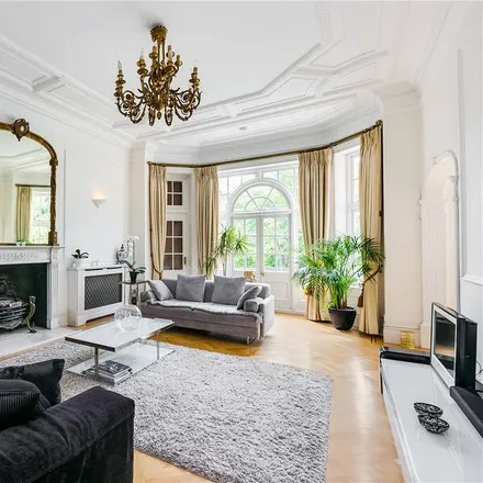 Rent this 6 bed house on 51 Elsworthy Road in London, NW3 3DL