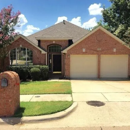 Rent this 3 bed house on 3213 Mission Ridge Drive in Flower Mound, TX 75022