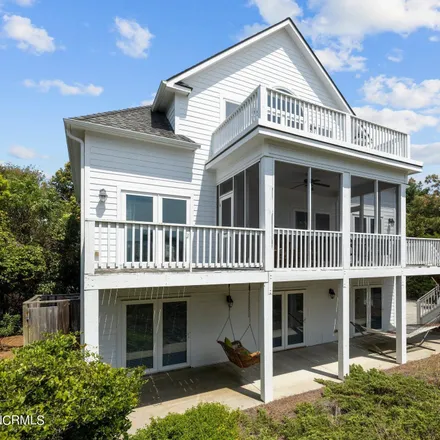 Image 3 - 213 Blue Crab Cove, Lands End, Emerald Isle, NC 28594, USA - House for sale
