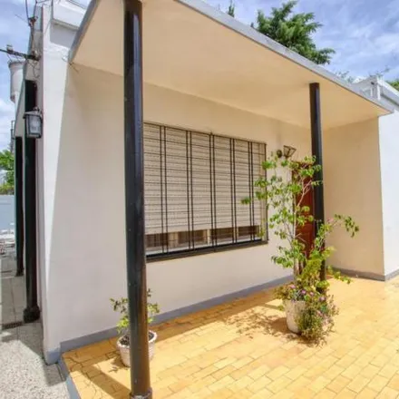 Buy this 2 bed house on La Calandria 2170 in Partido de San Isidro, 1607 Villa Adelina