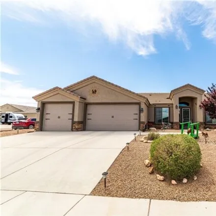 Buy this 4 bed house on 2278 Old Miners Road in Kingman, AZ 86401