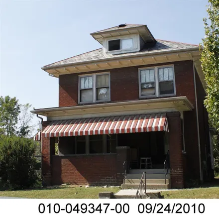 Buy this 3 bed house on 2601 Grace Street in Columbus, OH 43204