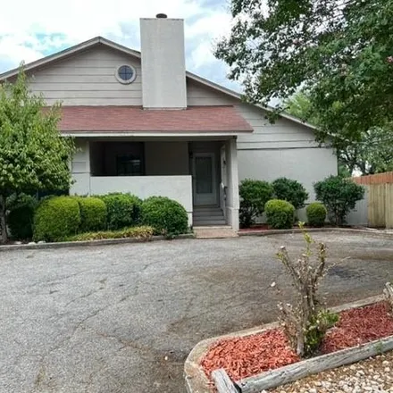 Image 1 - 1201 Hazelton Street, San Marcos, TX 78666, USA - Duplex for rent