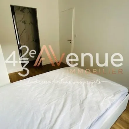 Image 3 - 3 Place de l'Hôtel de Ville, 42000 Saint-Étienne, France - Apartment for rent