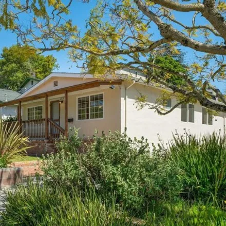 Buy this 3 bed house on 4012 Whittle Avenue in Oakland, CA 94602