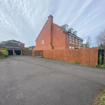 Buy this 5 bed house on Cherrytree Close in Wellington, TF1 2HQ