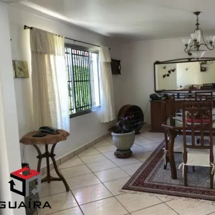 Buy this 3 bed house on Rua Dona Antônia Daneluz Cury in Centro, Diadema - SP