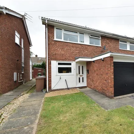 Image 1 - 19 Gleneagles Close, Pensby, CH61 5YF, United Kingdom - House for rent