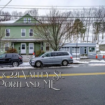 Buy this studio townhouse on 219 Valley Street in Portland, ME 04102