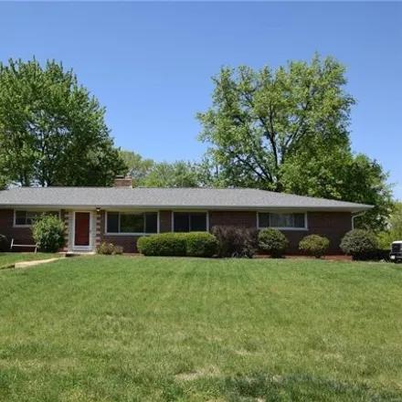 Rent this 3 bed house on 11817 Helta Drive in Sunset Hills, Saint Louis County